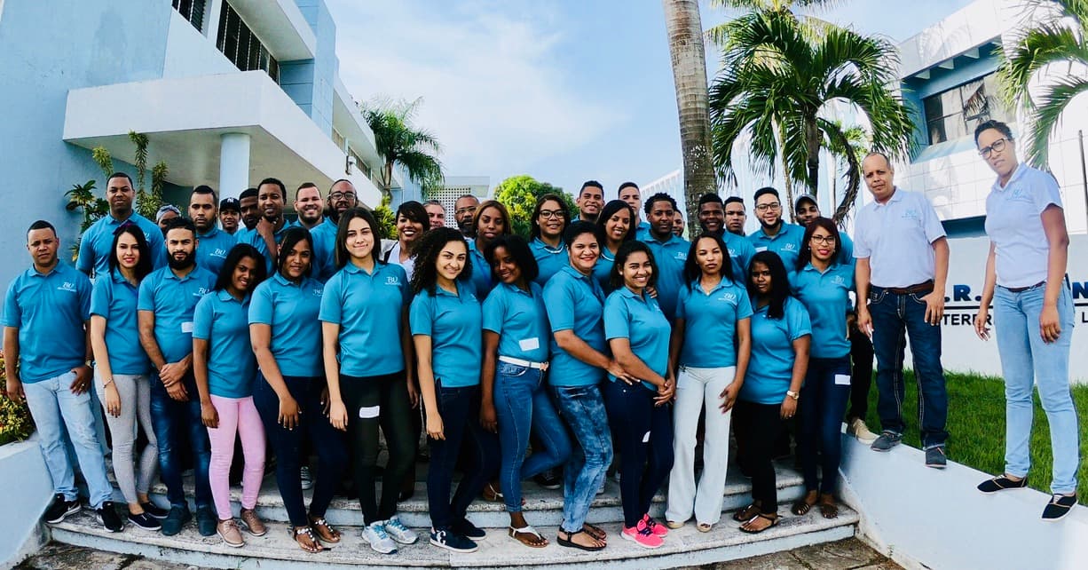 Equipo bilingüe de TravelMania en Santo Domingo, República Dominicana, 2014